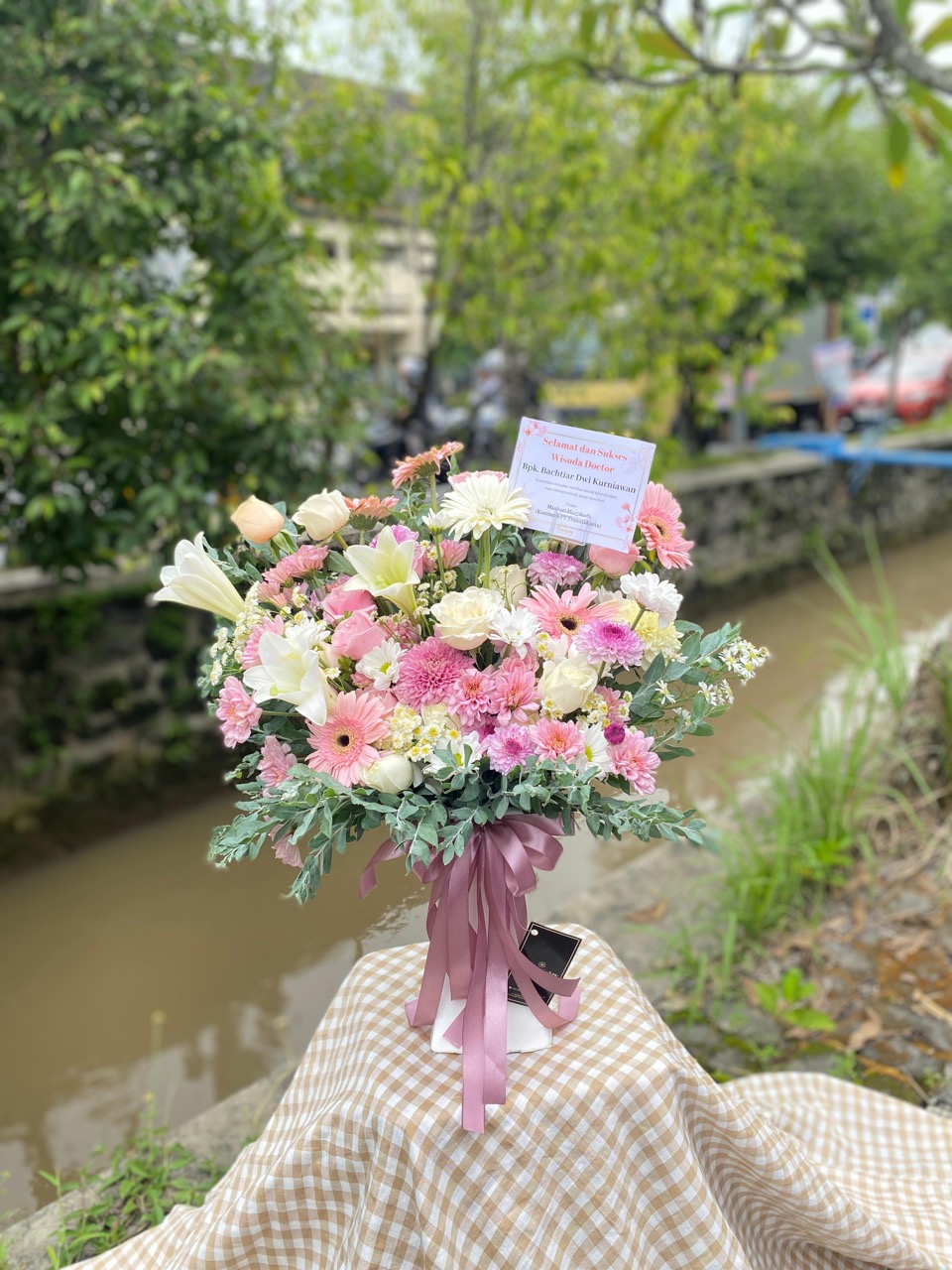 Vas Bunga Fresh Flower VAS-NX1HJ