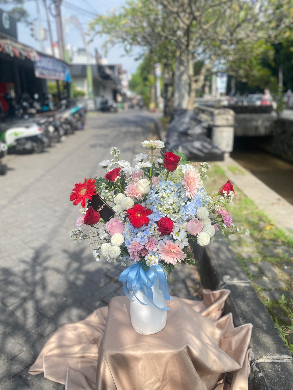 Vas Bunga Fresh Flower VAS-Q4KXT